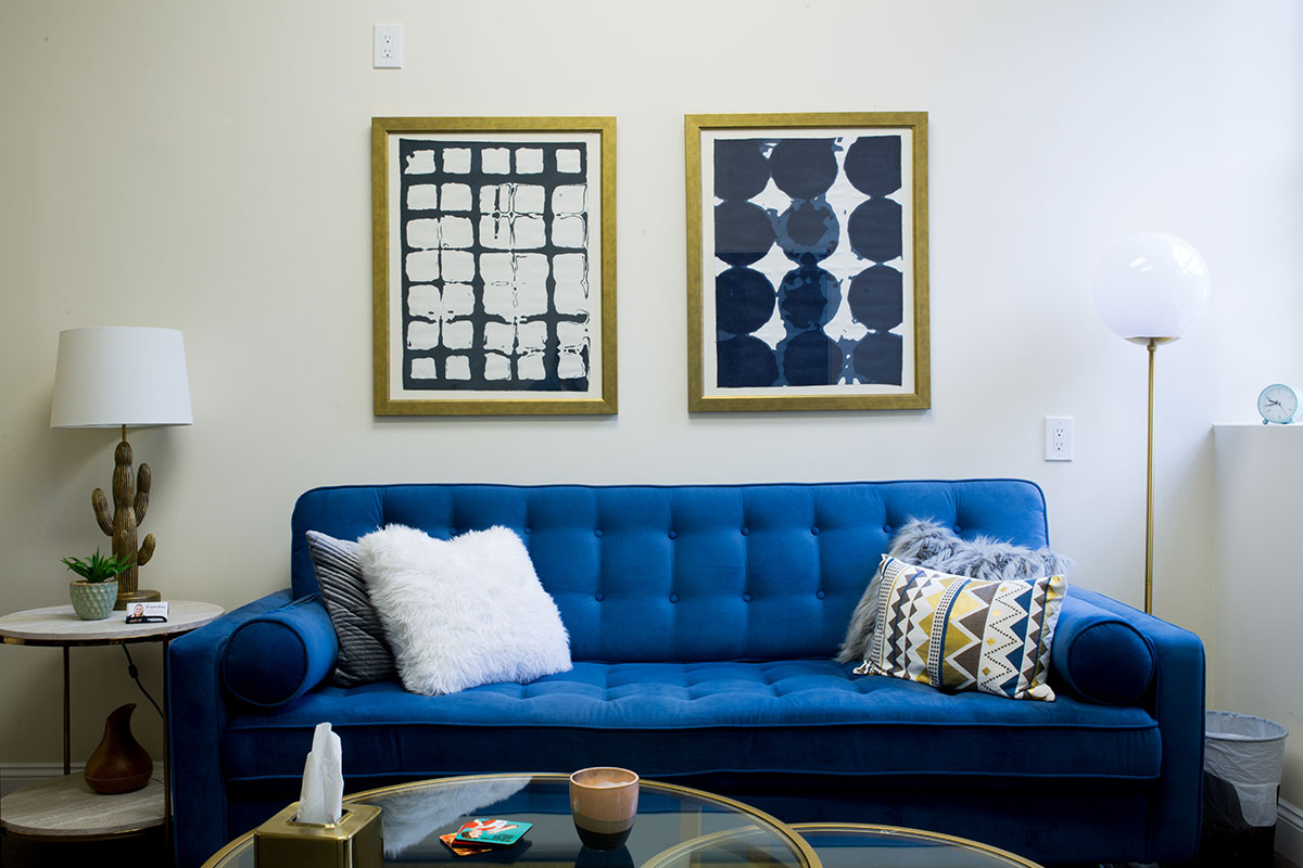 Blue couch at Therapy for Women Center Old City | 325 Cherry St | Philadelphia, PA 19106